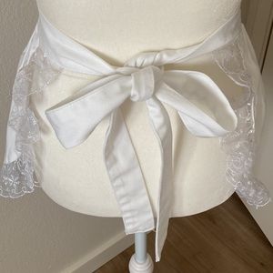 Lace apron